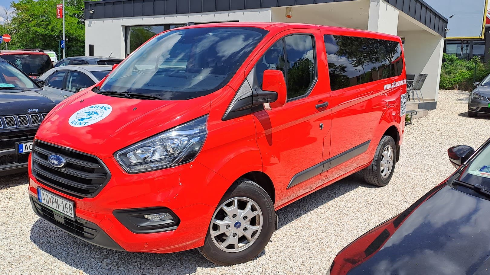 Ford Transit Costum L (9 fős)