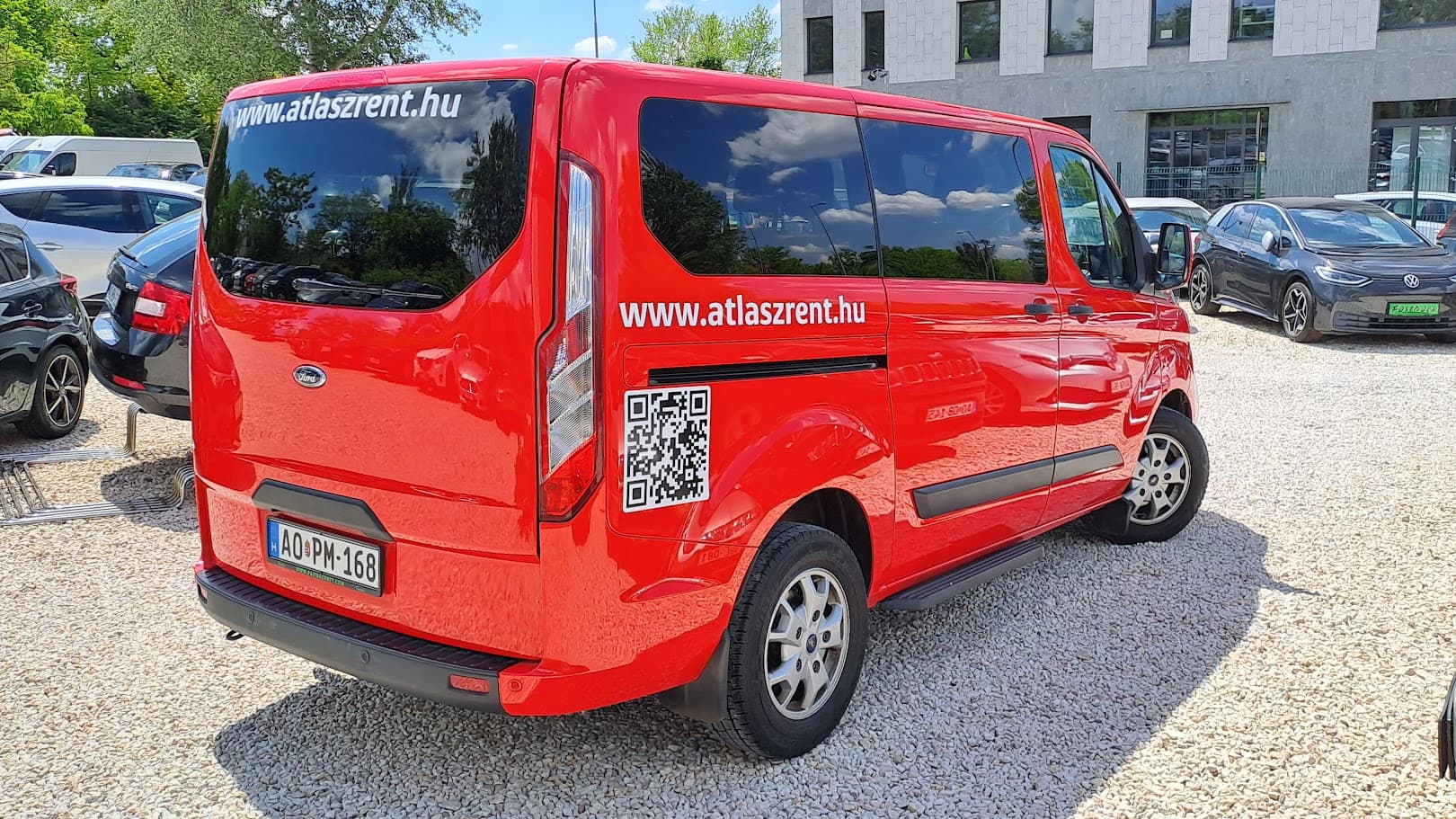 Ford Transit Costum L (9 fős)